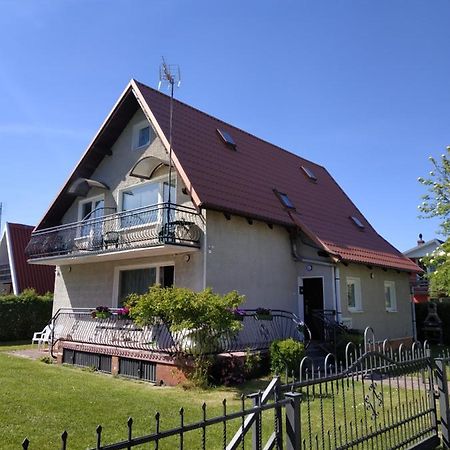 Familia Apartment Рови Екстериор снимка