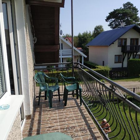 Familia Apartment Рови Екстериор снимка