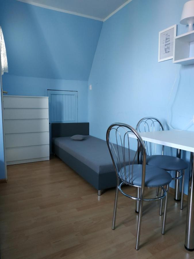 Familia Apartment Рови Екстериор снимка