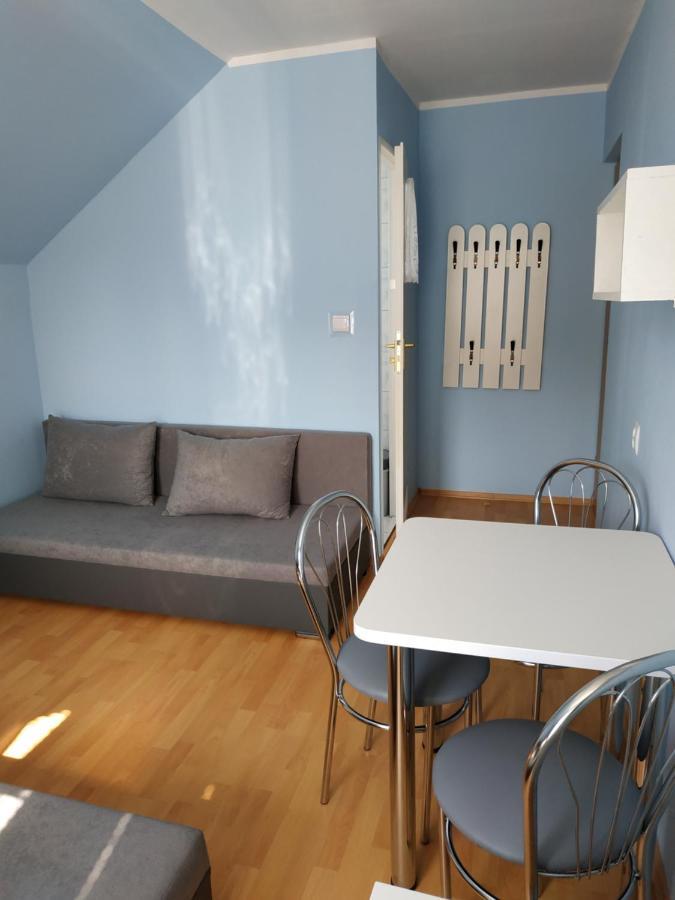Familia Apartment Рови Екстериор снимка