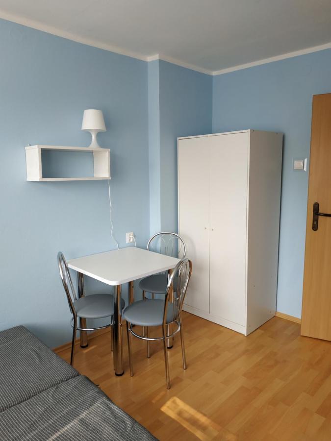 Familia Apartment Рови Екстериор снимка