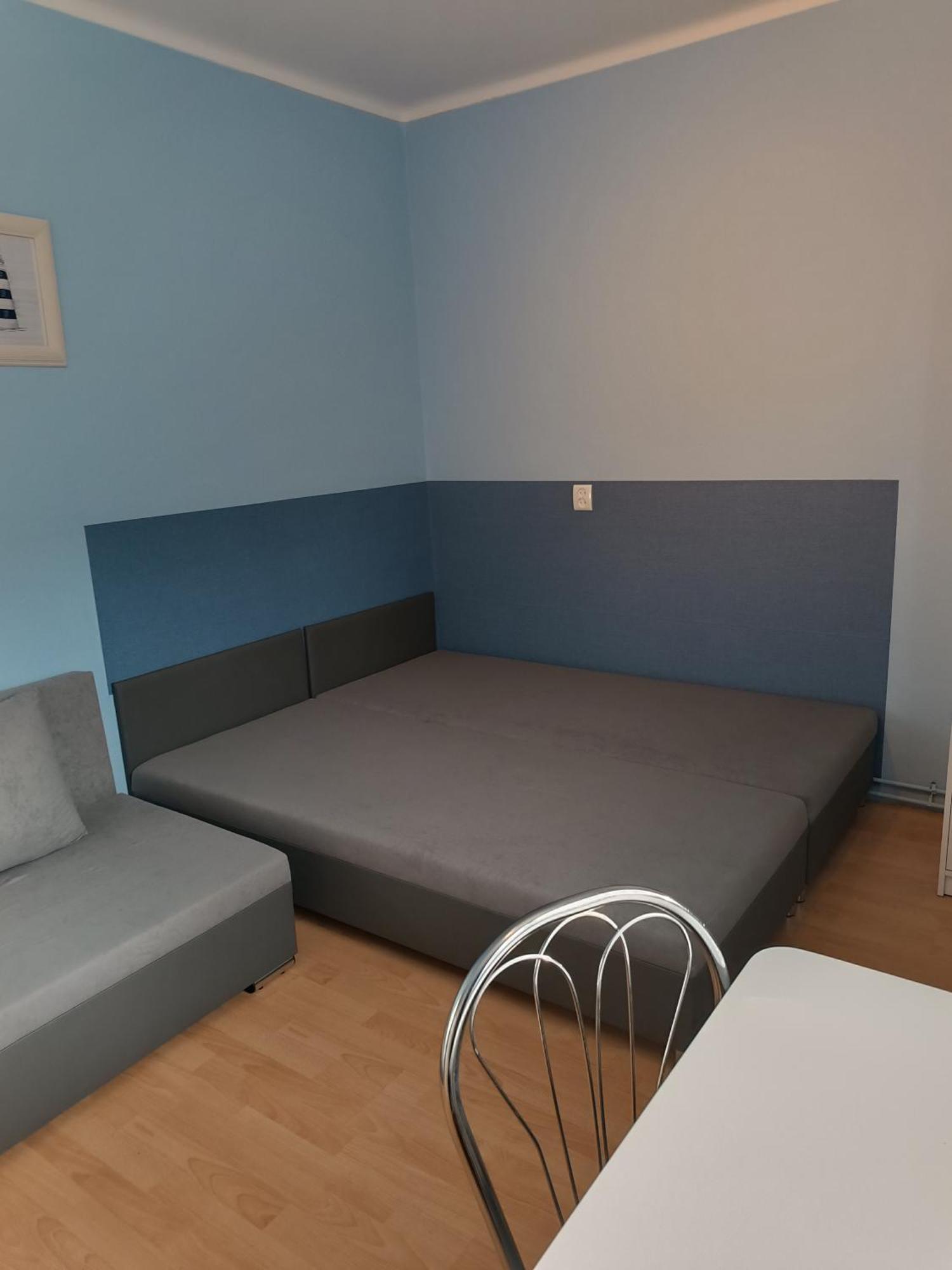 Familia Apartment Рови Екстериор снимка