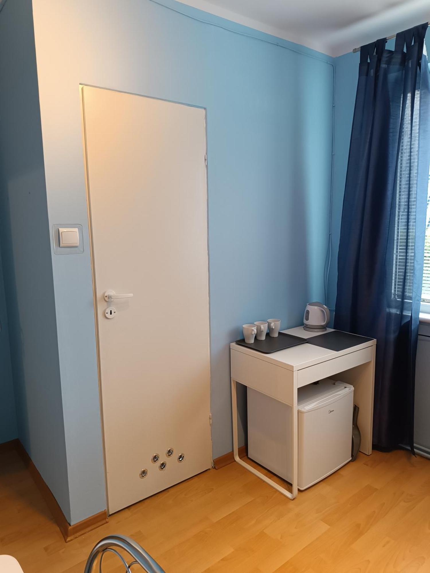 Familia Apartment Рови Екстериор снимка