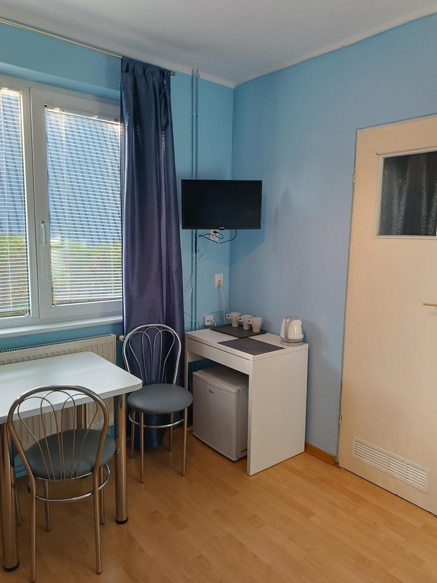 Familia Apartment Рови Екстериор снимка